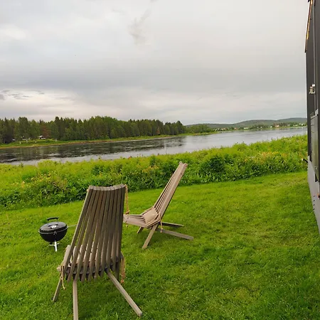Huoneisto Landscape 2 Riverside With Sauna Wifi Bbq Terrace And Small Kitchen