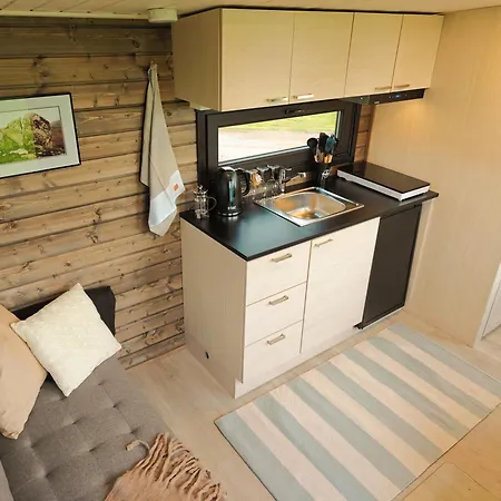 Huoneisto Landscape 2 Riverside With Sauna Wifi Bbq Terrace And Small Kitchen